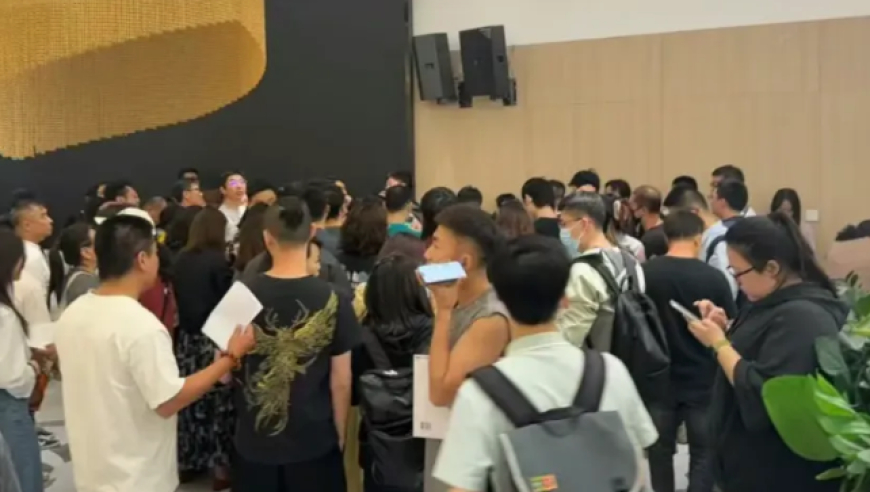 女子一口野菜吃进ICU,管家婆免费2025资料大全,经济性执行方案剖析_体验版V11.5
